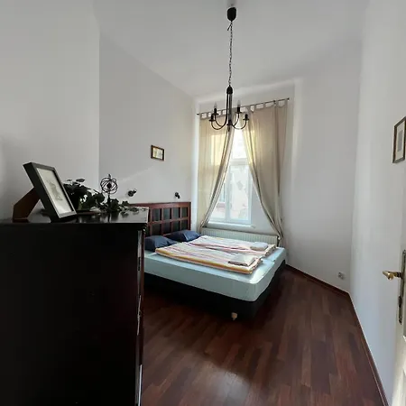 Apartment Old Town 2 *
